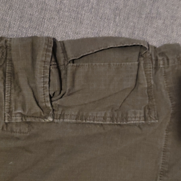 Shorts - Picture 2 of 3